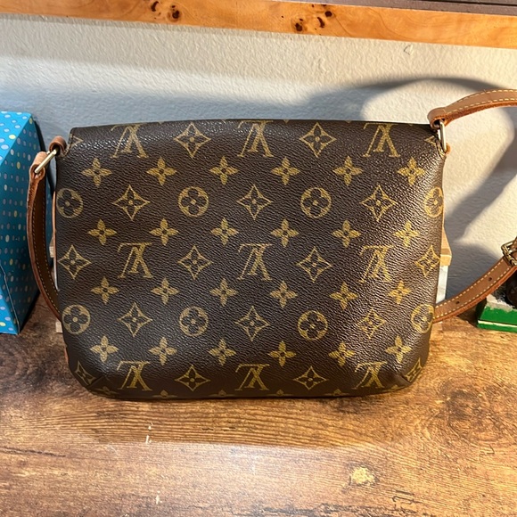 🔥Louis Vuitton Monogram Musette Tango Shoulder Bag 🔥 - Picture 3 of 12